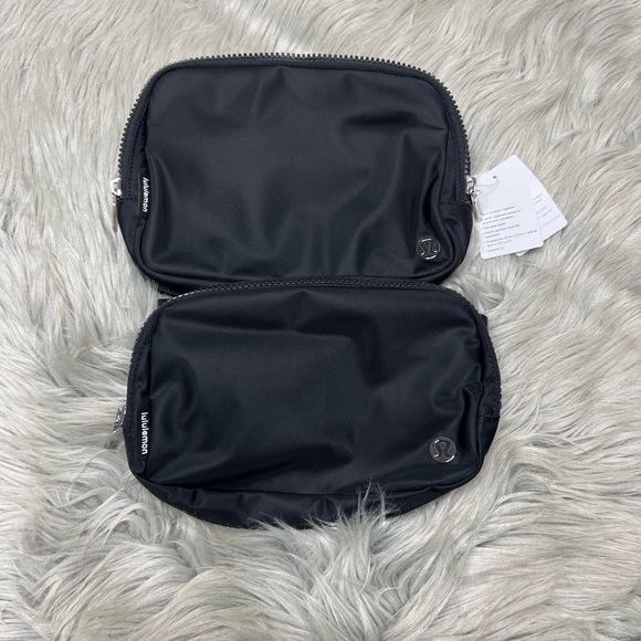 Lululemon everywhere belt bag - Picture 5 of 6